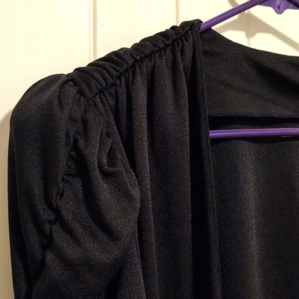 Black vintage runched sleeved jacket